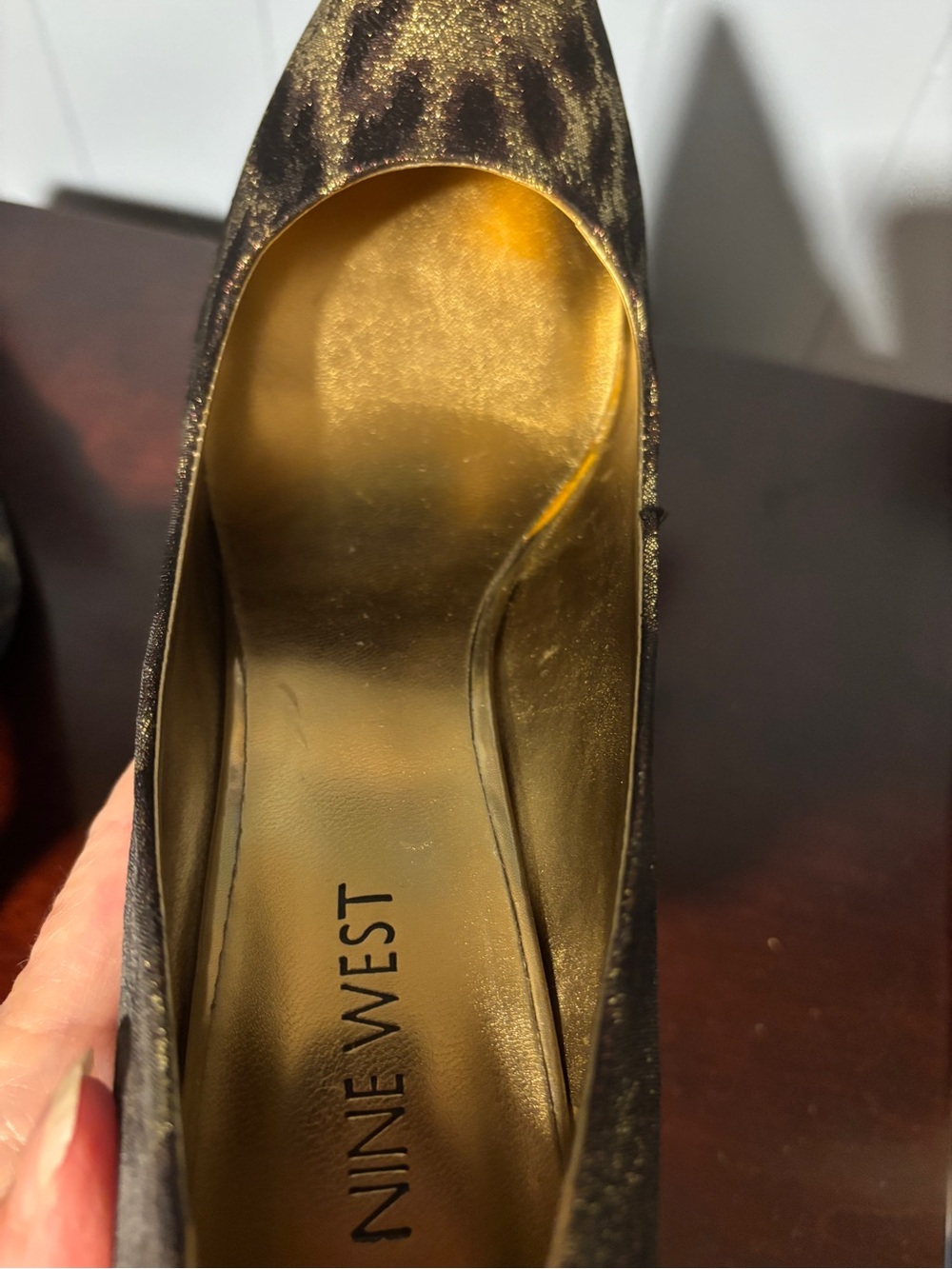 Nine West Gold and Black Leopard-Effect Pointed-Toe Pumps 8 - Picture 8 of 9